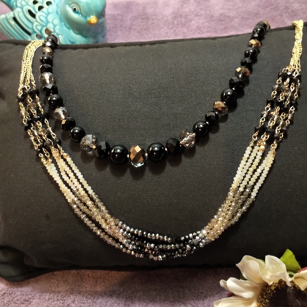 🆕️White House Black Market Convertible Necklace NWT